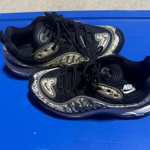 Nike Wmns Air Max 98 LX 'Recycled Material'